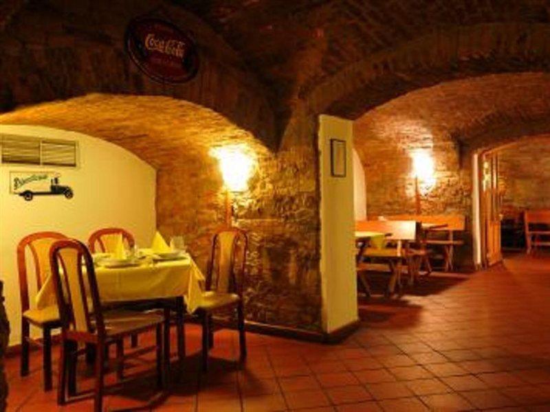 Teledom Hotel Kosice Ngoại thất bức ảnh