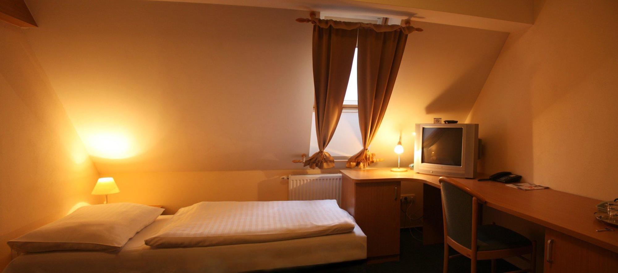 Teledom Hotel Kosice Ngoại thất bức ảnh