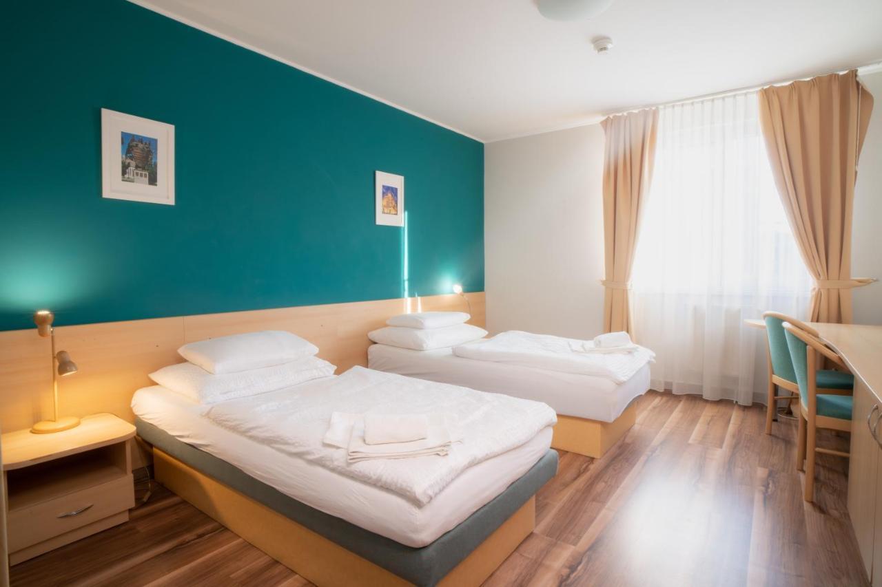Teledom Hotel Kosice Ngoại thất bức ảnh