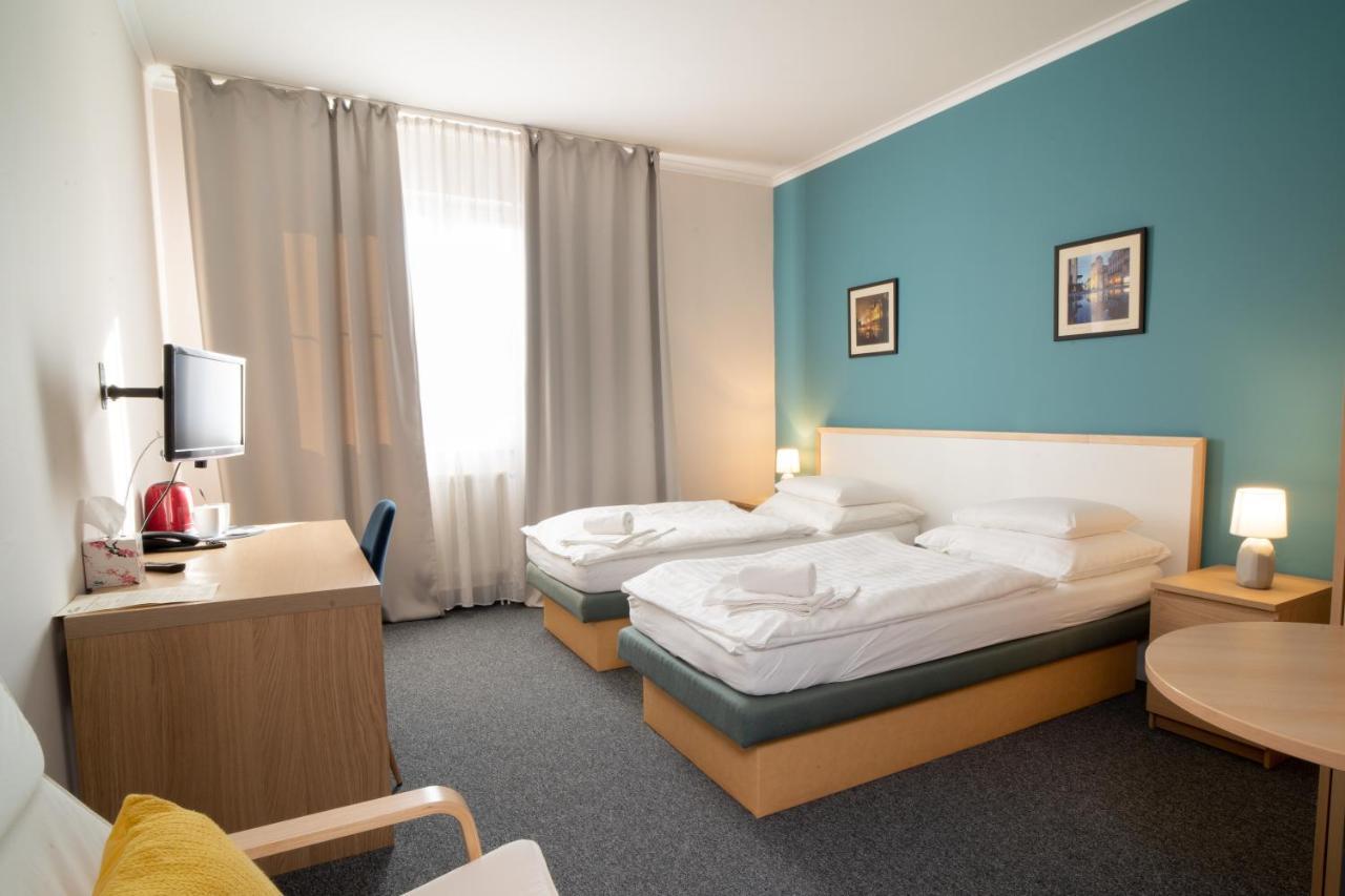 Teledom Hotel Kosice Ngoại thất bức ảnh