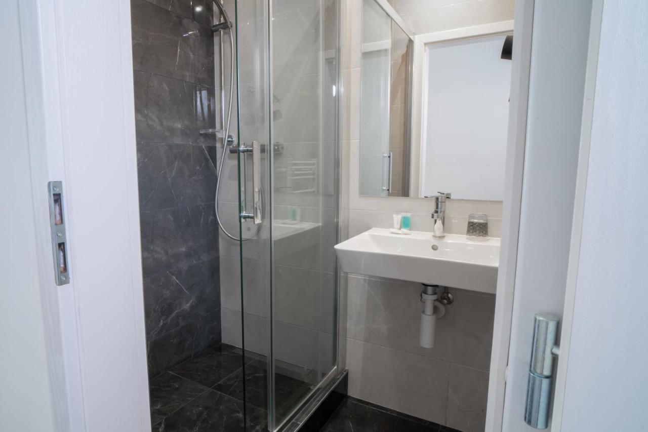 Teledom Hotel Kosice Ngoại thất bức ảnh