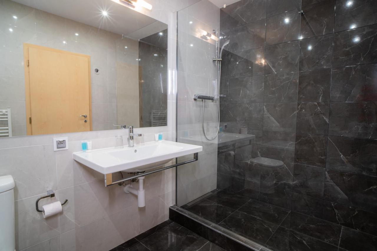 Teledom Hotel Kosice Ngoại thất bức ảnh